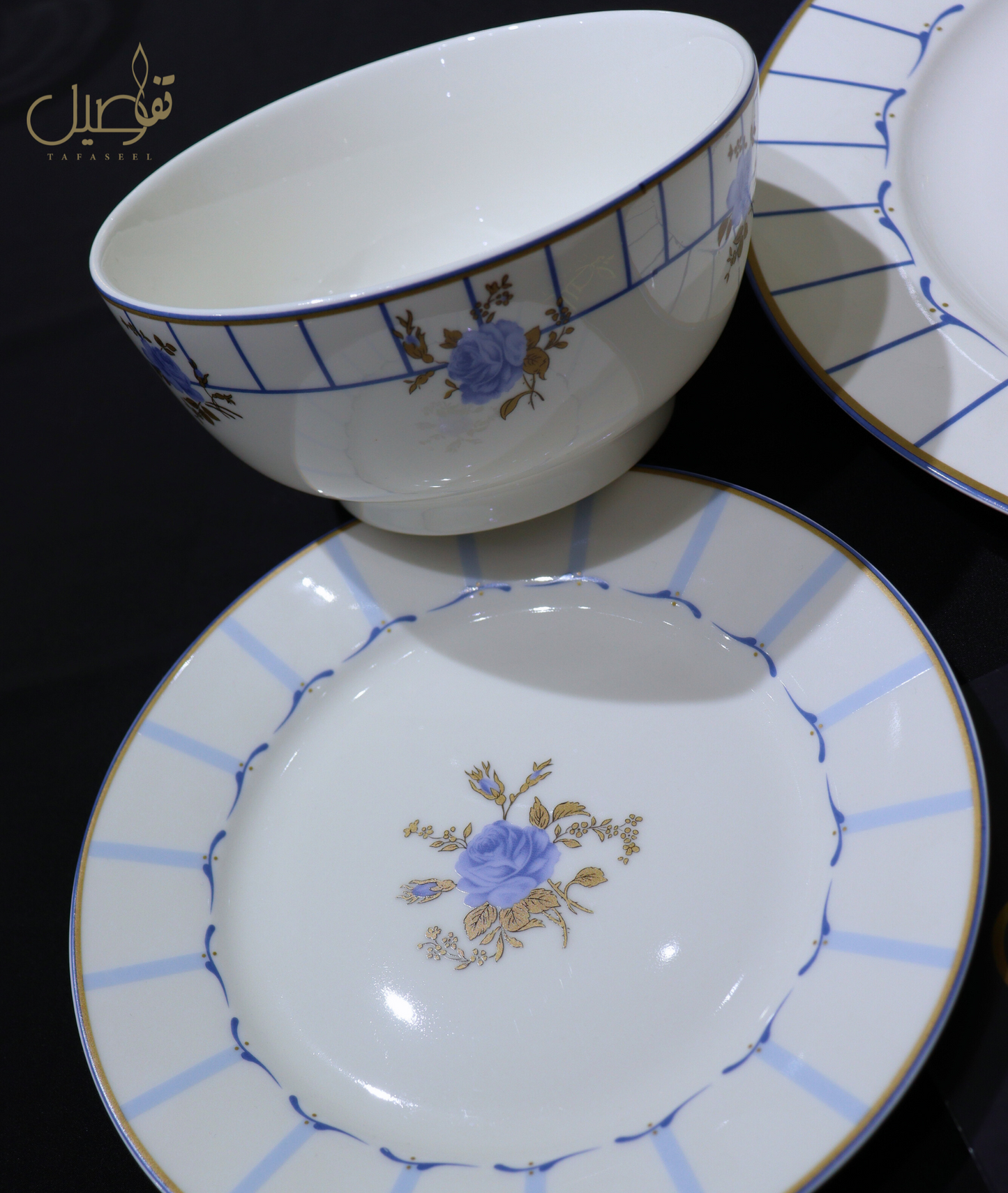 "طقم الأحلام لإطلالتك على المائدة"