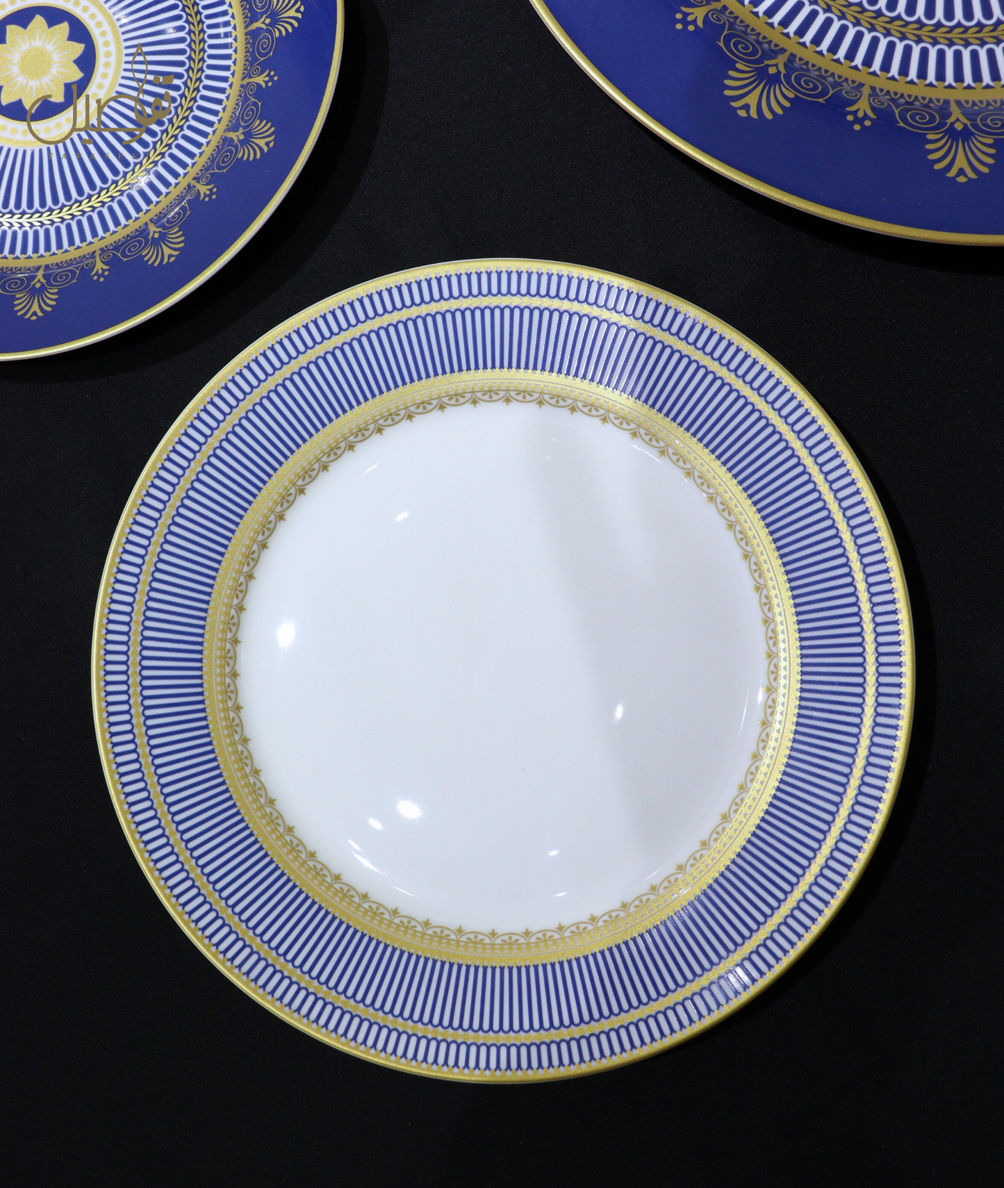 "أناقة المائدة تبدأ هنا! 🌟"