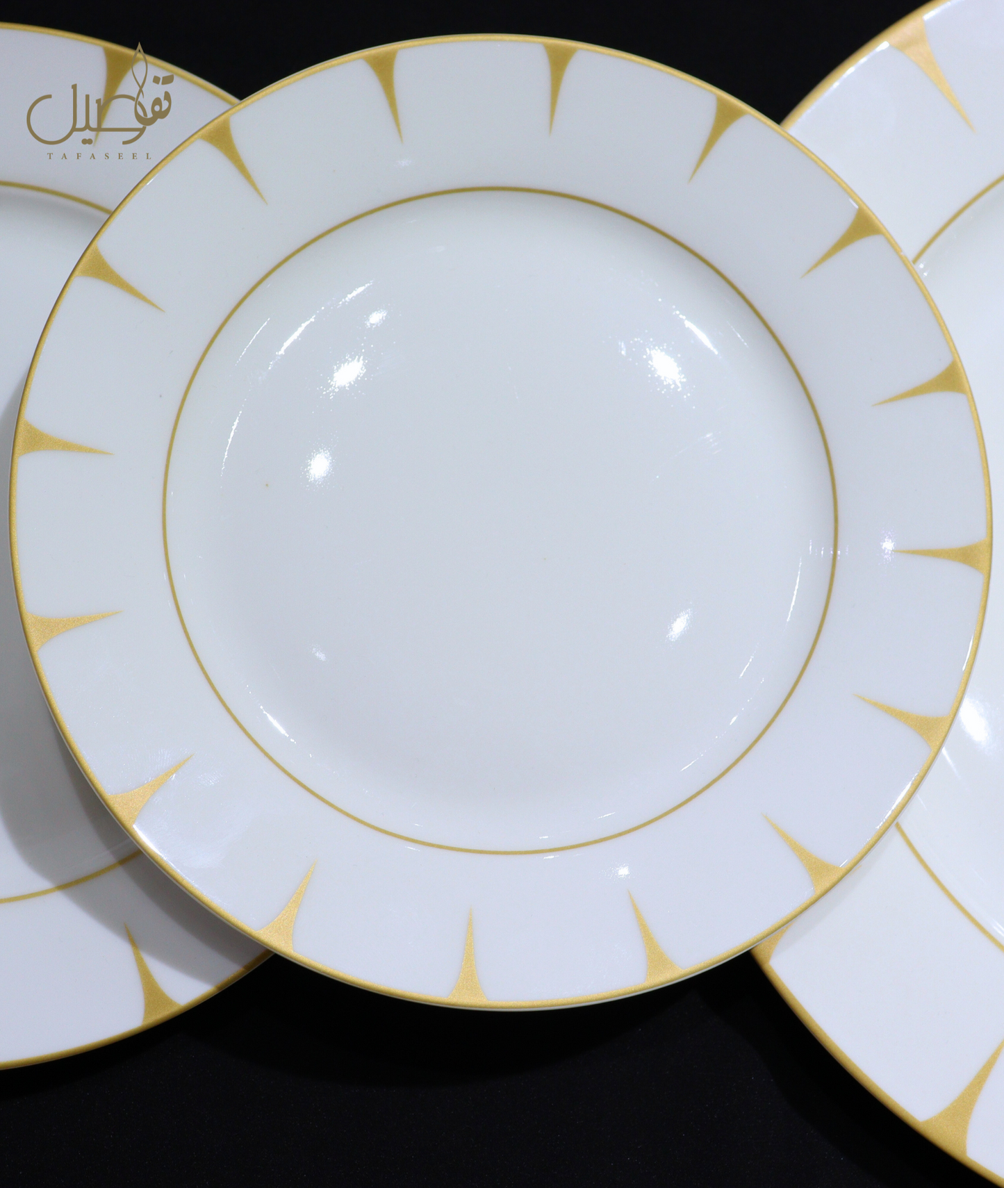 "✨ عرض فاخر لـ عشاق الأناقة! طقم 18 قطعة بسعر خيالي! ✨"