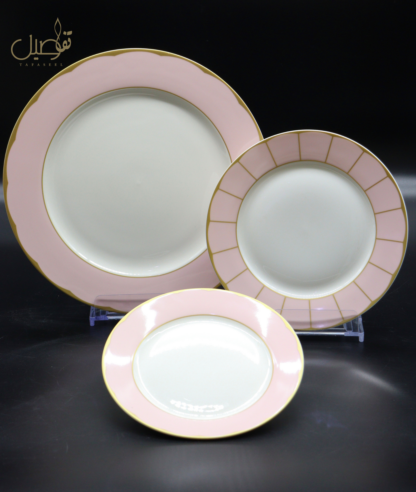 ✨ "خليك مميز مع طقم الأحلام - 18 قطعة مثالية لكل مناسبة!" ✨