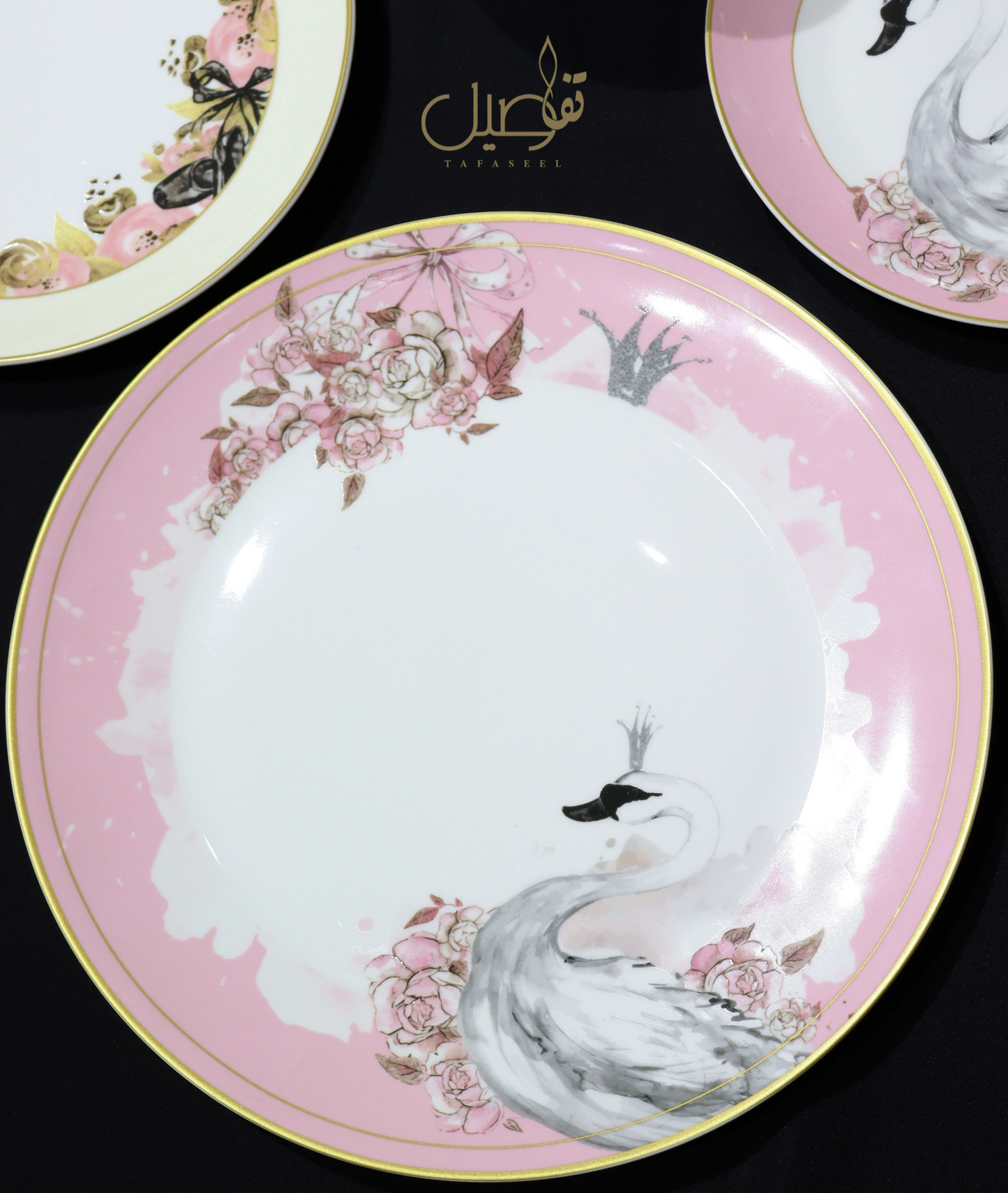 "أناقة البساطة في كل وجبة 🍽️"