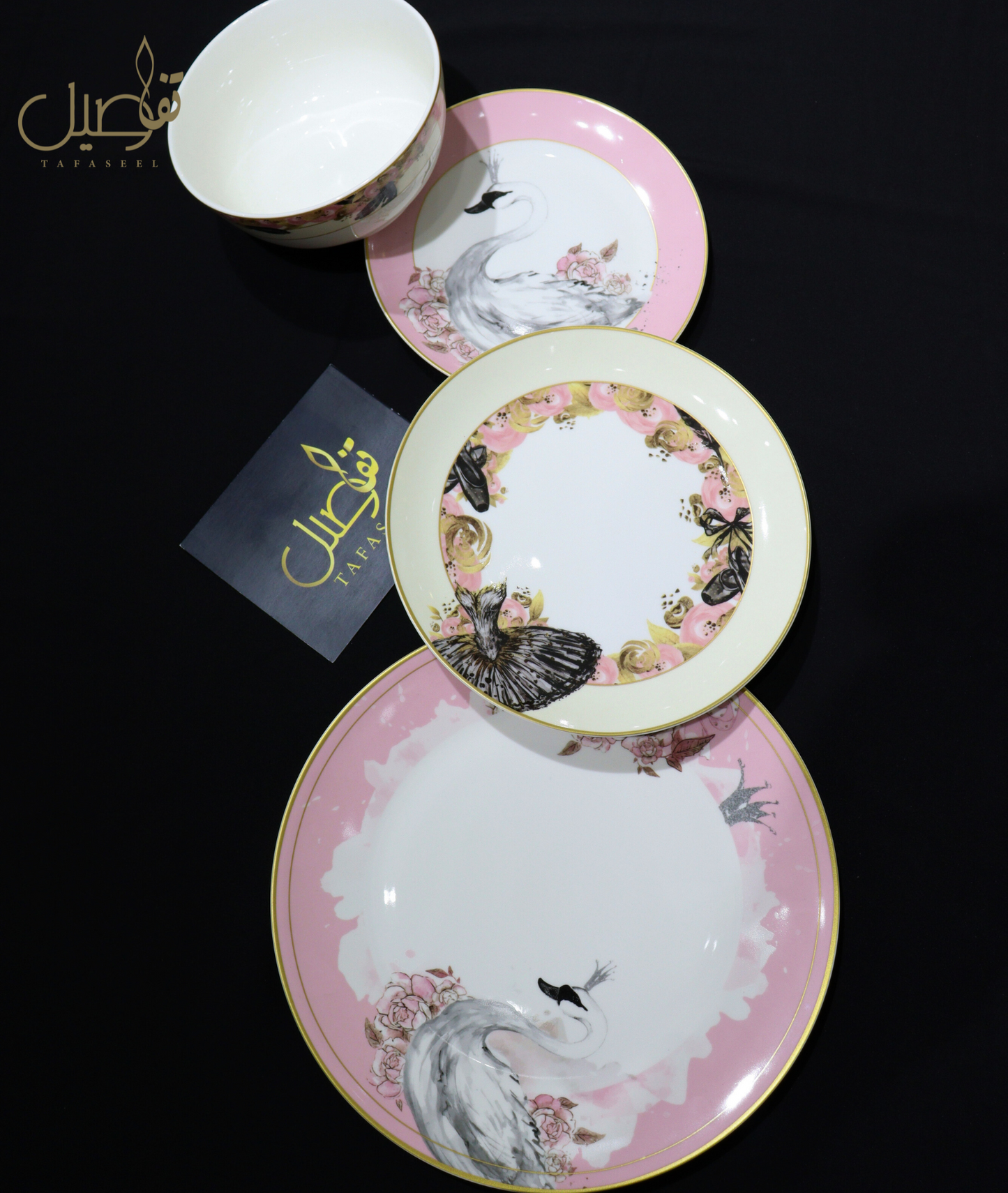 "أناقة البساطة في كل وجبة 🍽️"