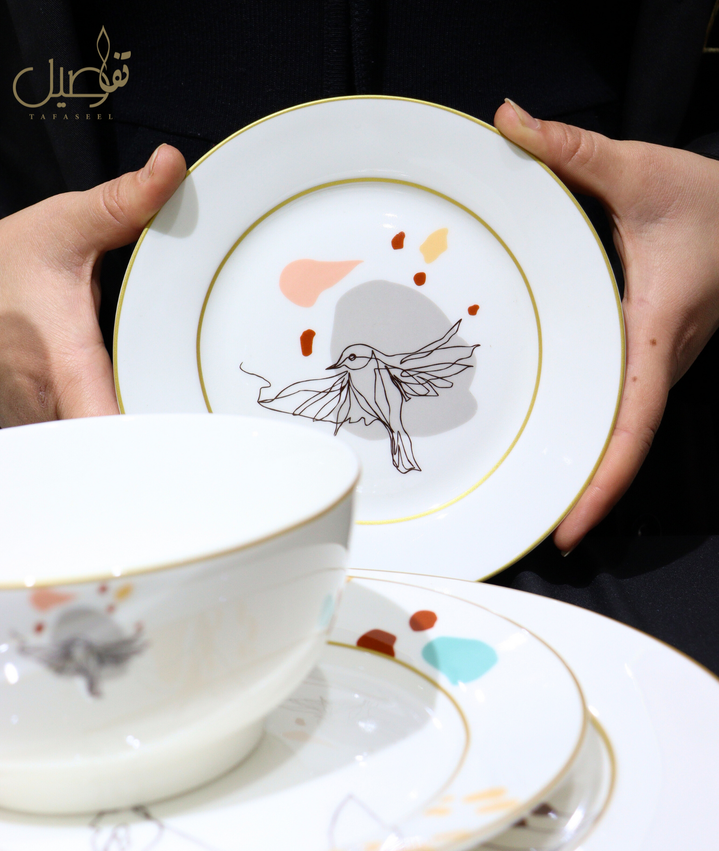 ✨ "طقم الطائر المميز - جمال وأناقة على مائدتك" ✨