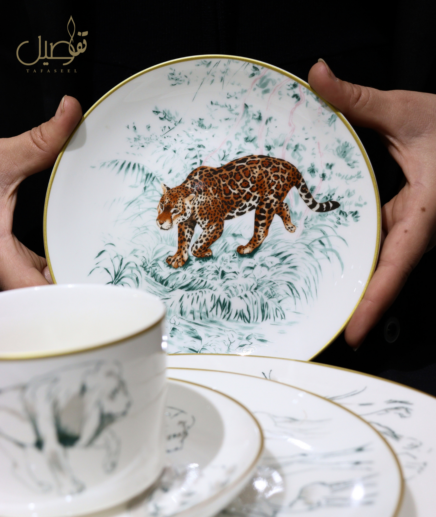 🦁"طقم الحياة البرية: أناقة مستوحاة من الطبيعة" 🦁