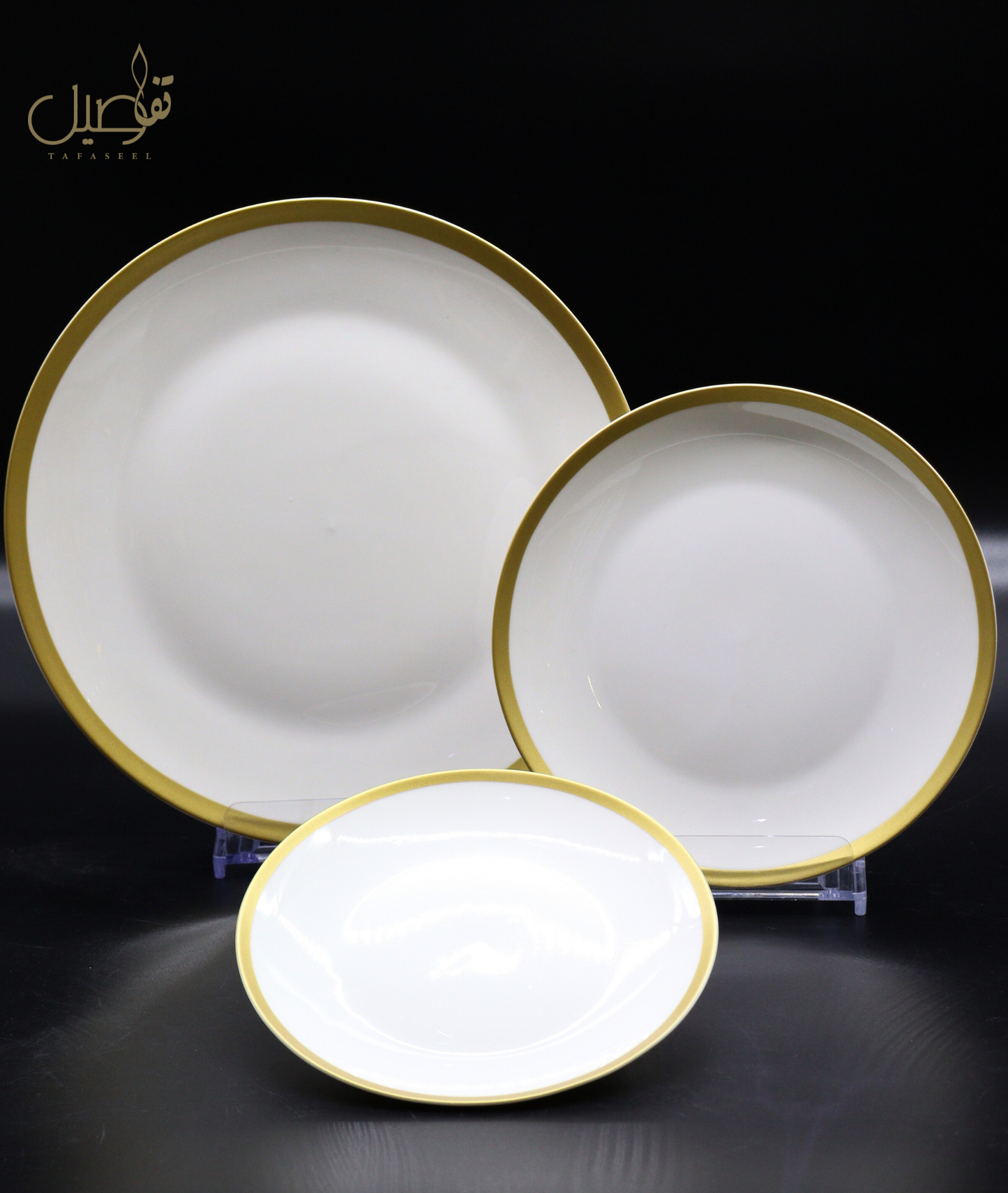 ✨ طقم أبيض أنيق – 18 قطعة لإطلالة راقية على مائدتك ✨