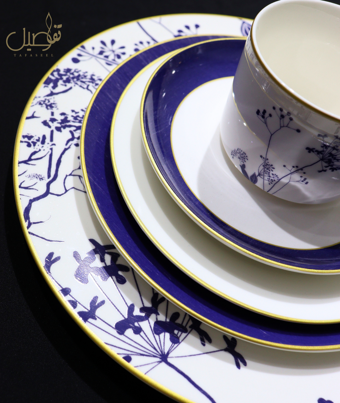 ✨ طقم أزرق فاخر للمناسبات والأيام المميزة! ✨