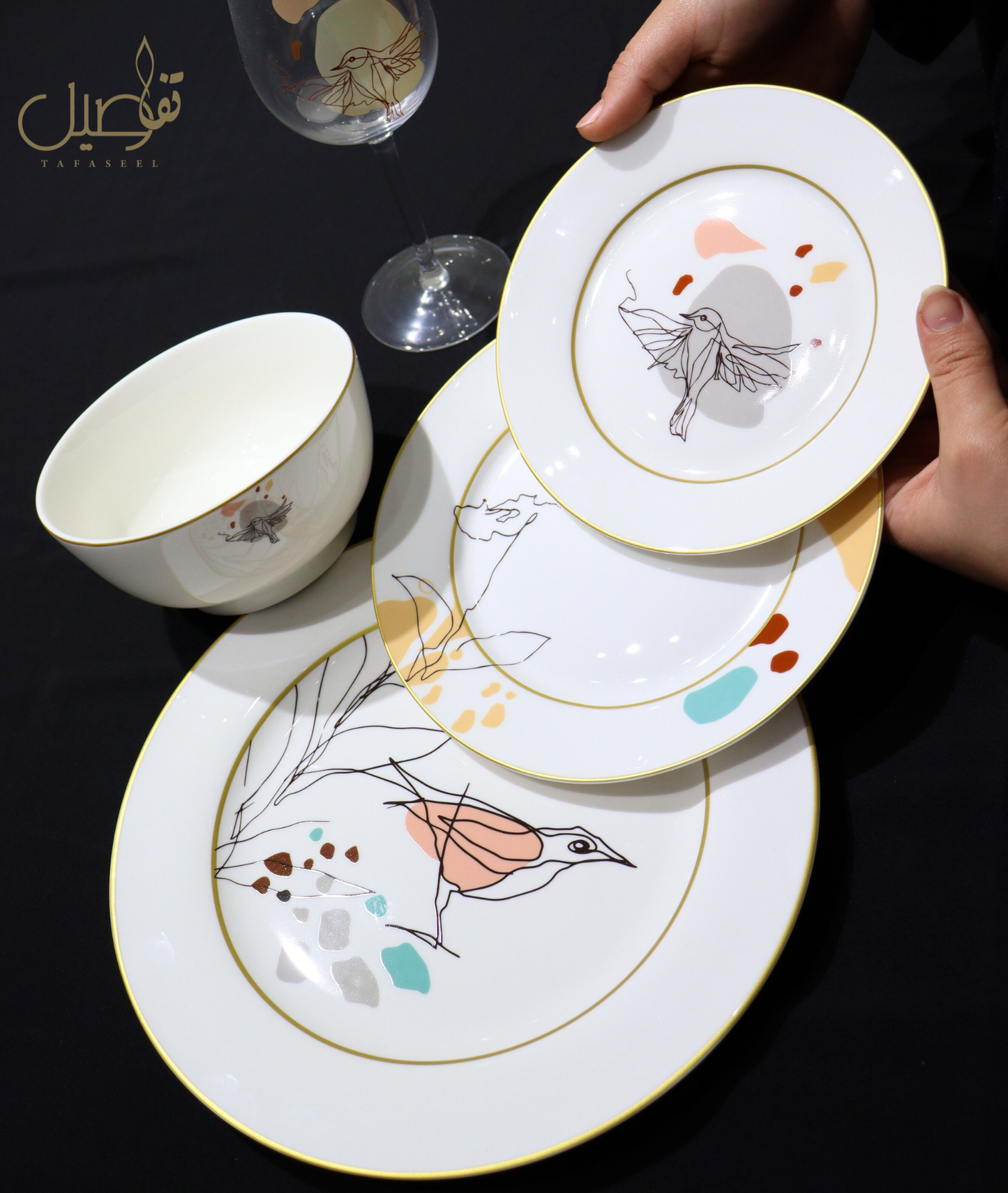 ✨ "طقم الطائر المميز - جمال وأناقة على مائدتك" ✨