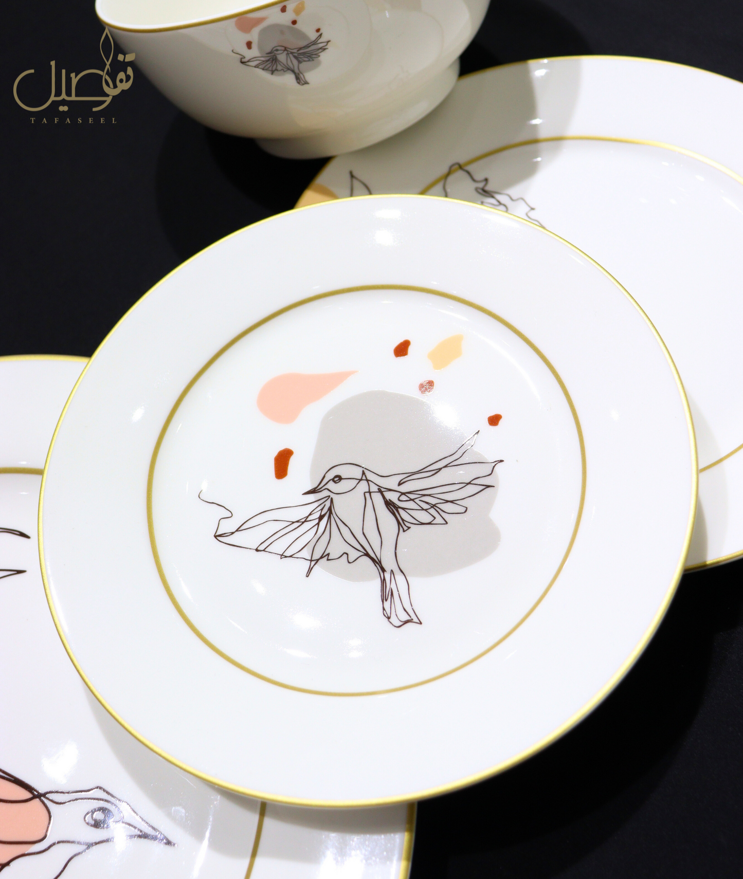 ✨ "طقم الطائر المميز - جمال وأناقة على مائدتك" ✨